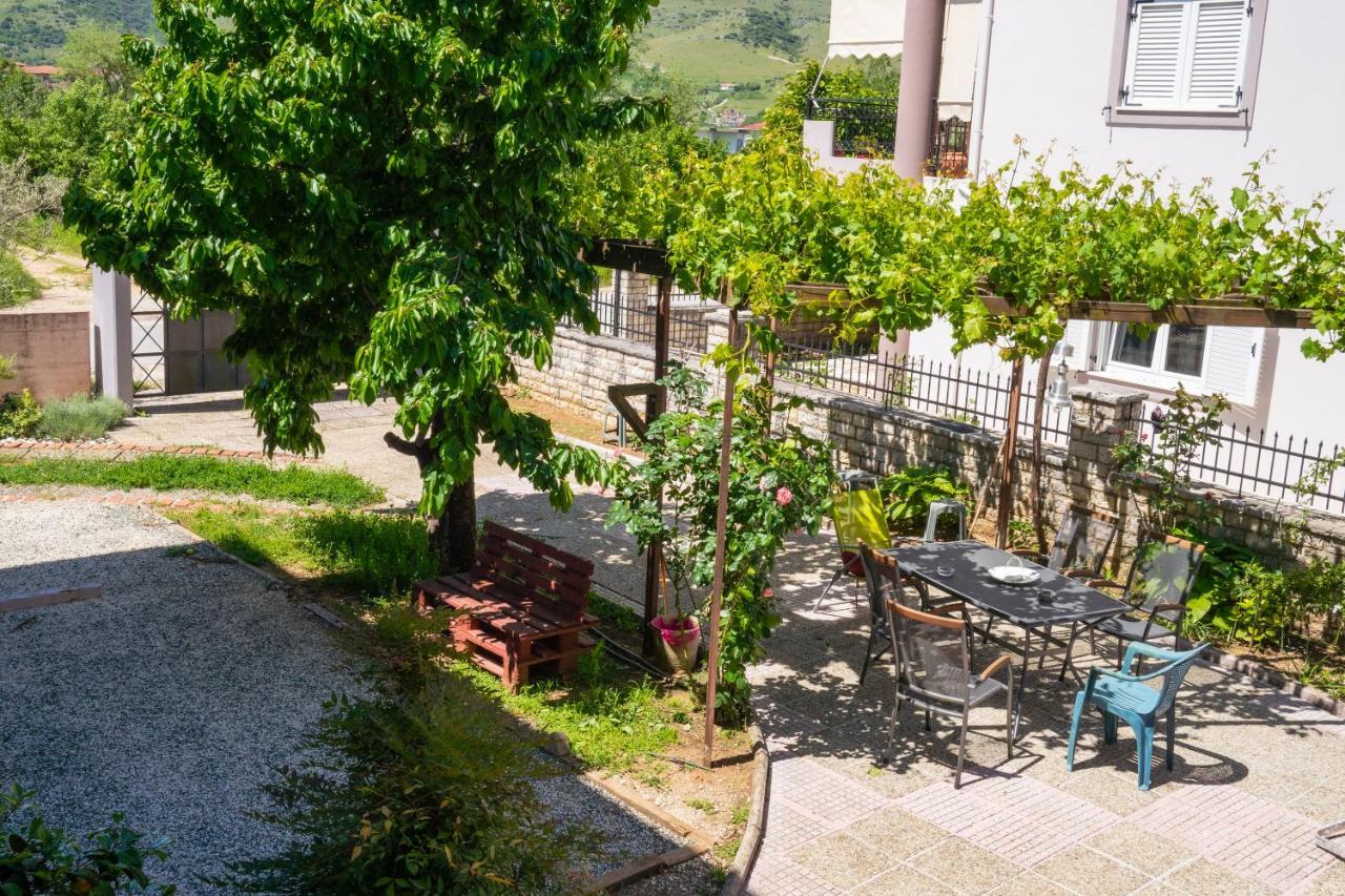 Secret Garden 76 Sq.M. Apartment Close To City Center Ιωάννινα Εξωτερικό φωτογραφία