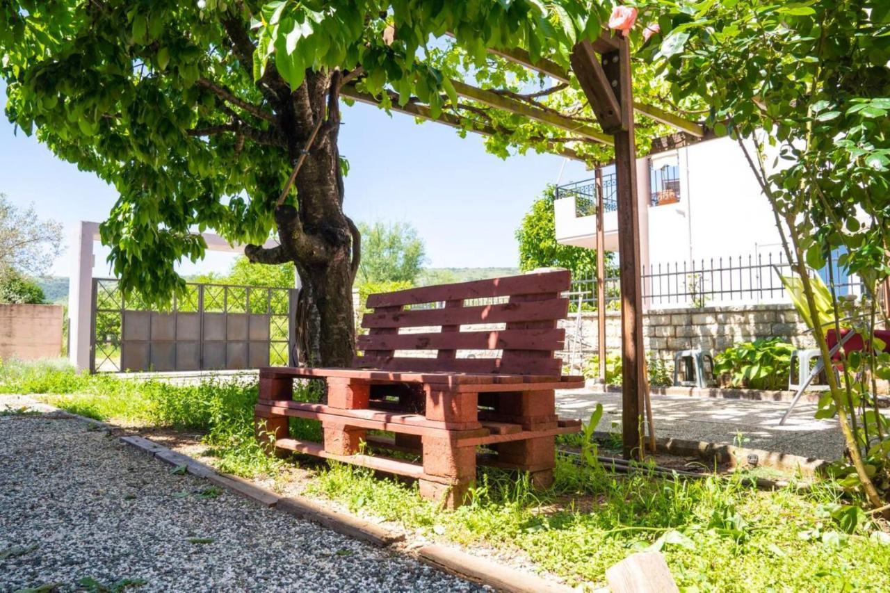 Secret Garden 76 Sq.M. Apartment Close To City Center Ιωάννινα Εξωτερικό φωτογραφία